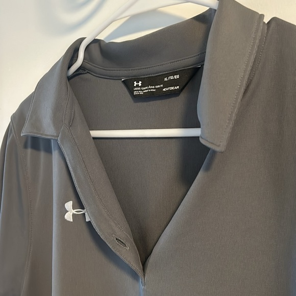 LIKE NEW- Under Armour Althetic polo size XL - Picture 4 of 5